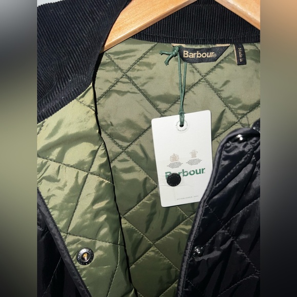 Barbour Jackets & Blazers - ✨HOST PICK ✨ BARBOUR Deveron quilted jacket Womens US Size 8 Black / Olive | NWT